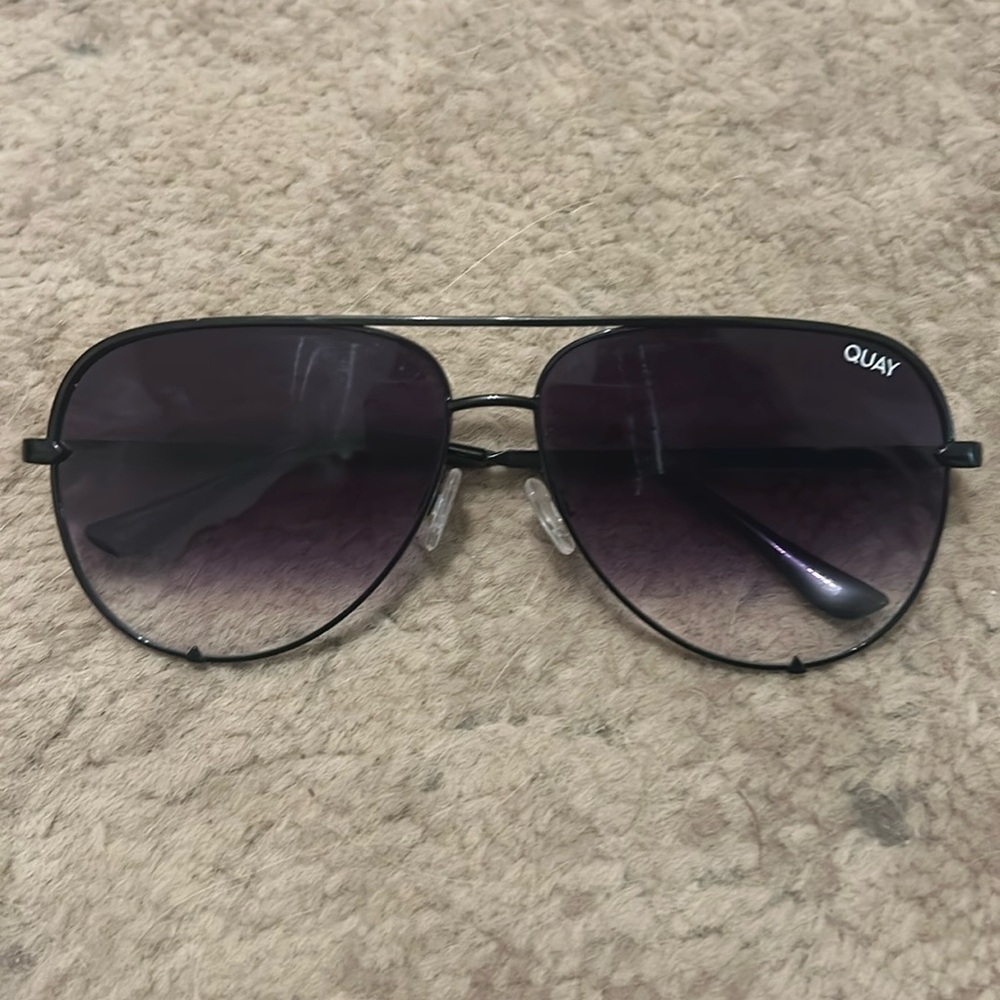 Quay desi high key black fade sunglasses regular